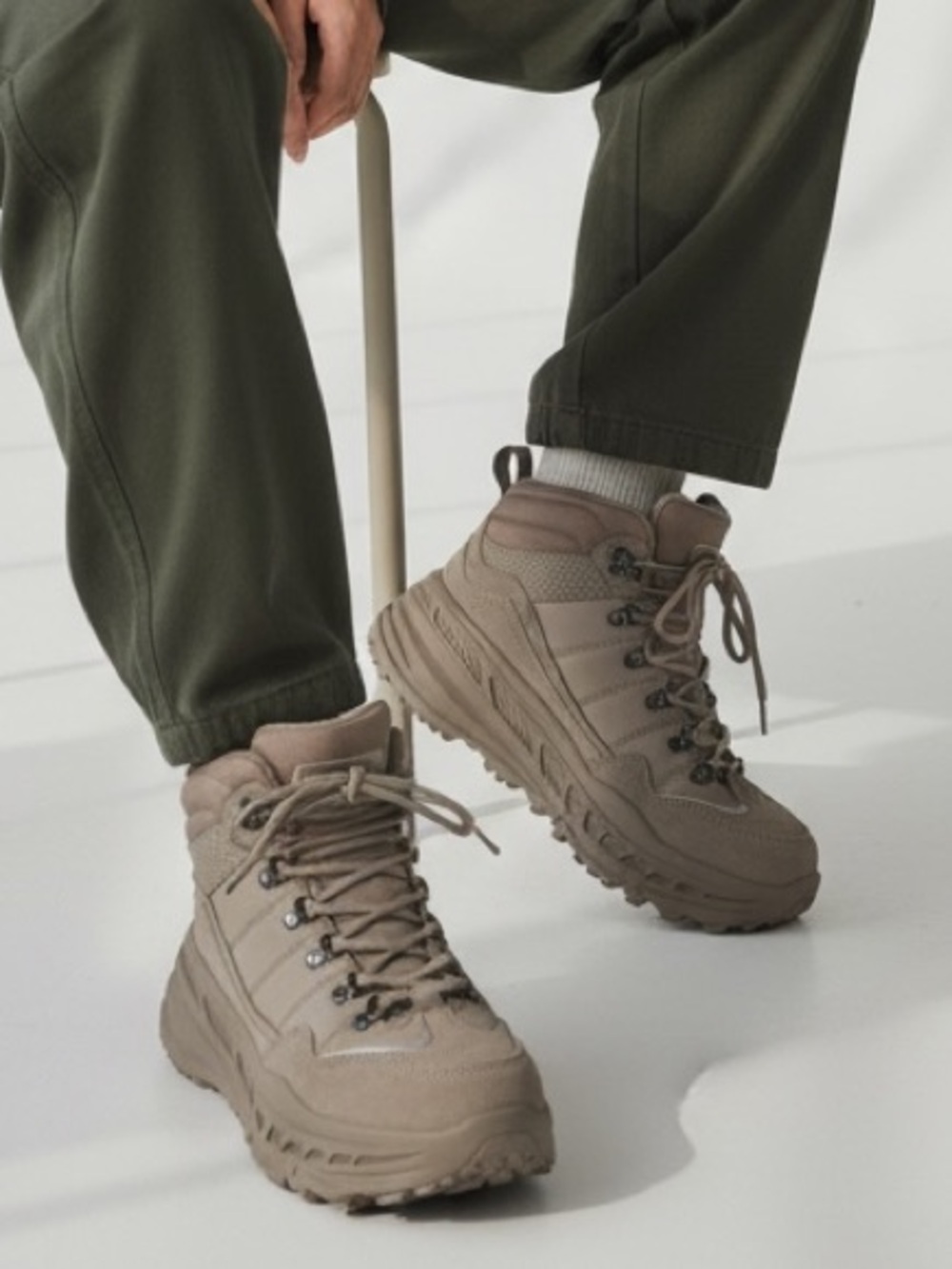 UGG Hiker Weather Women Neutral Taupe Lace Up Hiking Boots Size 9 New